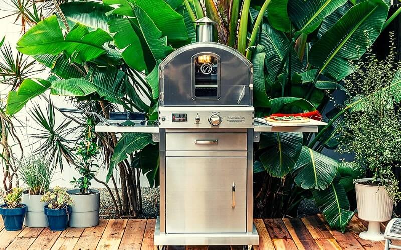 Best Outdoor Pizza Ovens For Your Snacking and Gathering Needs 1