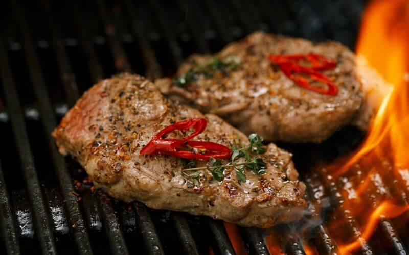 How to Turn on a Grill (Both Automatic and Manual) 5 Your Grill Has Issues