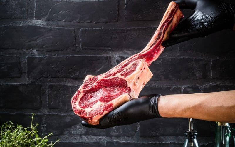 Grill Tomahawk Steak