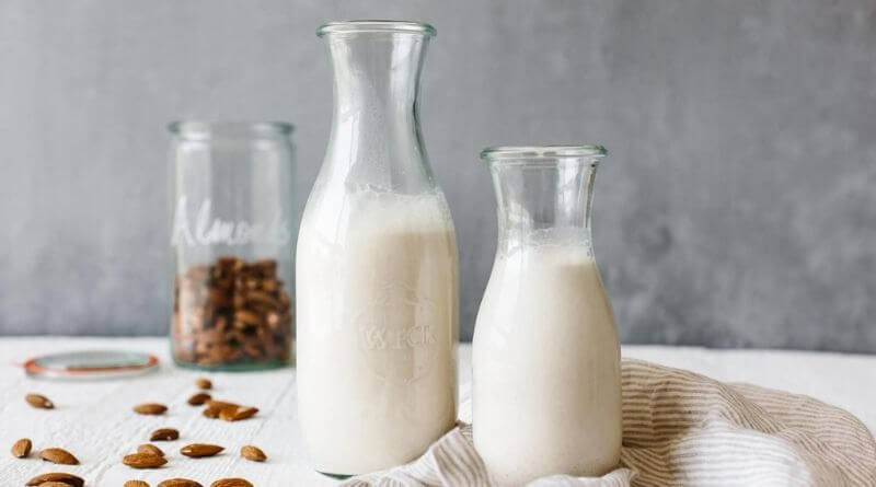 Hassle-Free Guide to Frothing Almond Milk at Home | Boat Basin Cafe 3 how to froth almond milk