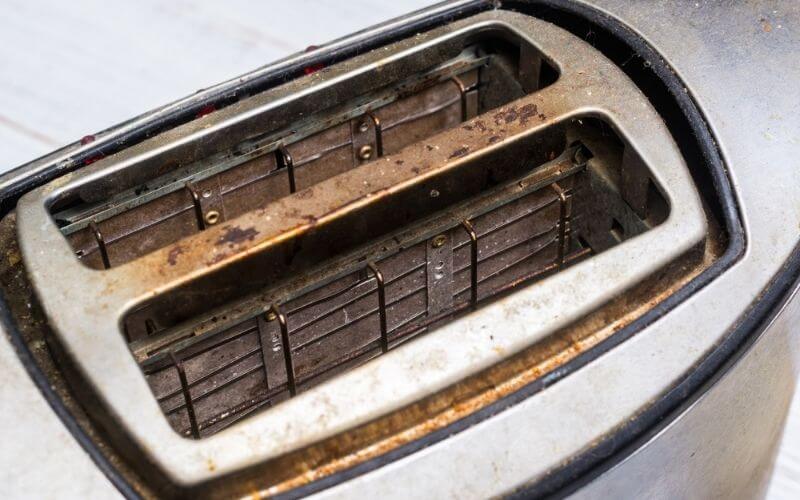 How to Clean a Toaster: Everything You Need to Know! 3 clean bread toaster