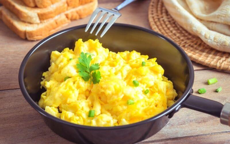 Can You Freeze Scrambled Eggs? (Yes, and Here’s How to Do It Right!) 2 freeze cooked eggs