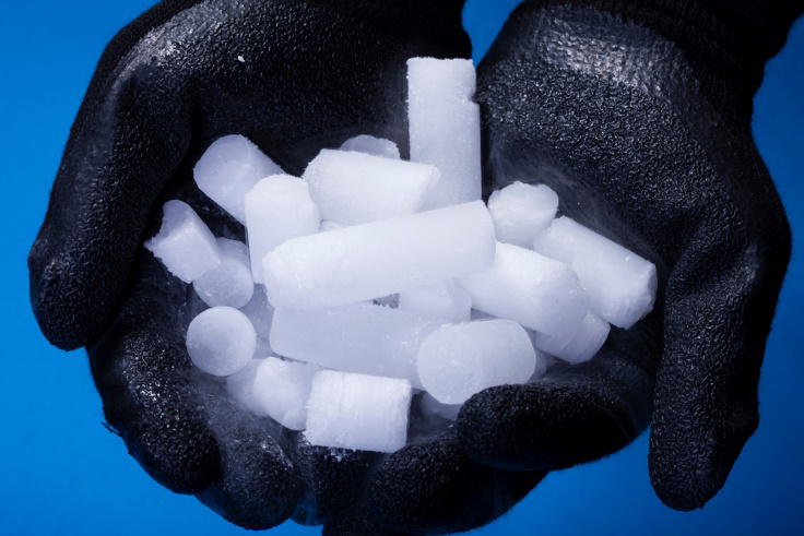 How to Dispose of Dry Ice Safely and Easily 2 Disposing of Dry Ice