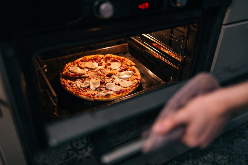 How Long Should You Reheat Pizza in the Oven