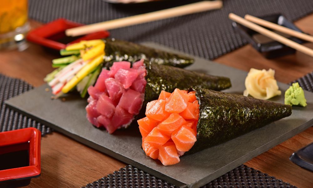 6 Main Sushi Types You Should Know Before Going To A Sushi Restaurant 7 6 Main Sushi Types You Should Know Before Going To A Sushi Restaurant 5