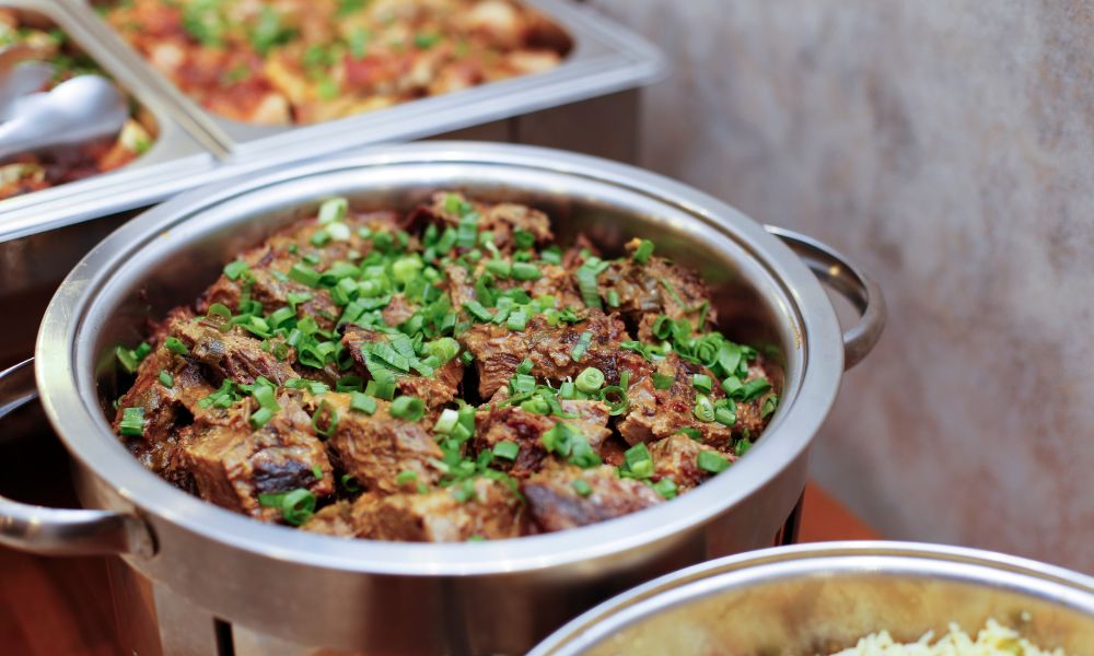 16 Ways to Keep Food Warm for a Party 30