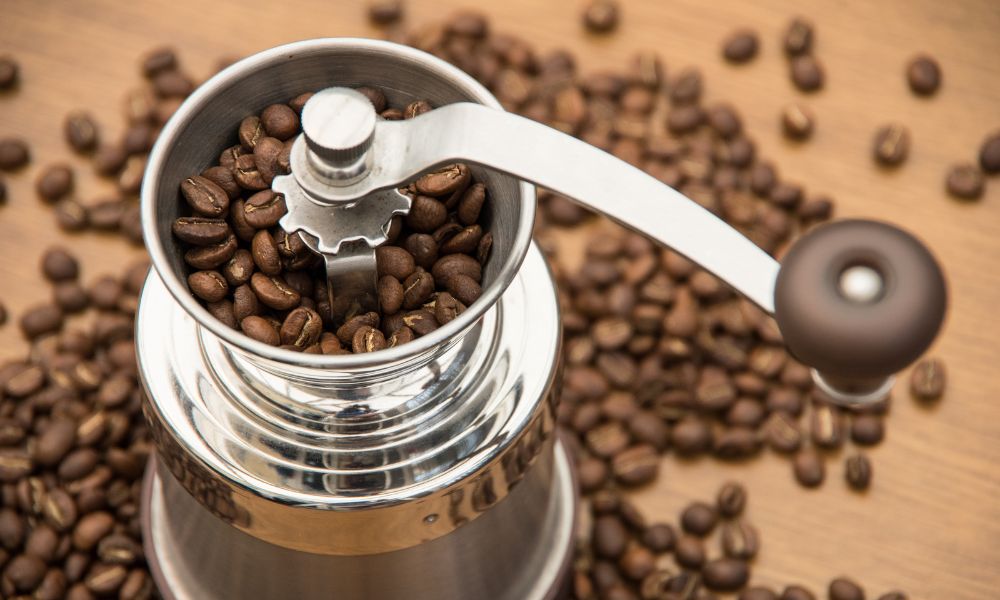 Guide to Pour-Over Coffee: Perfect Ratios & Tips 3 Guide to Pour-Over Coffee: Perfect Ratios & Tips 1