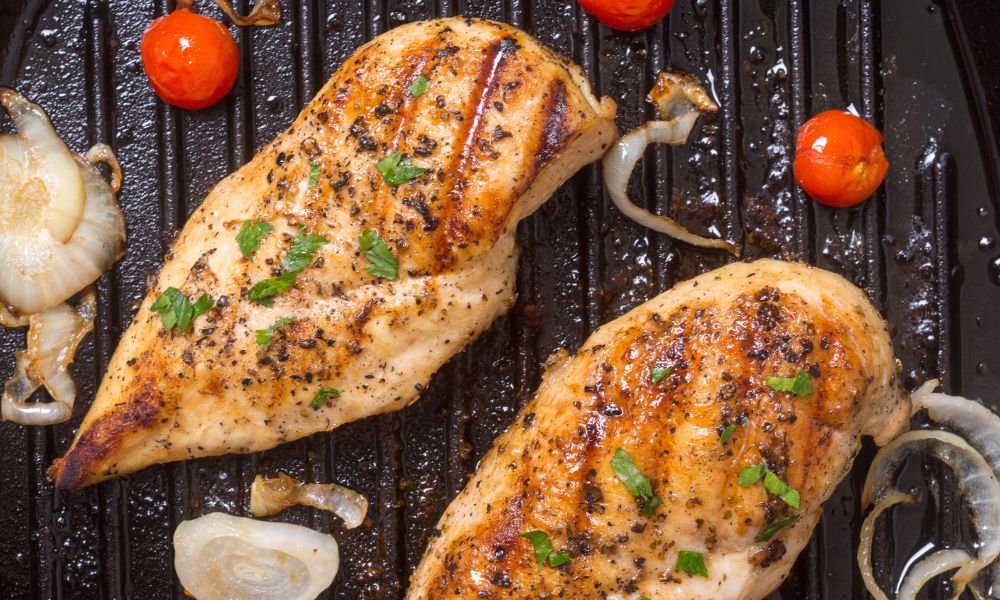 Safe Storage: How Long Does Grilled Chicken Last in Your Fridge? 2 Safe Storage: How Long Does Grilled Chicken Last in Your Fridge? 2