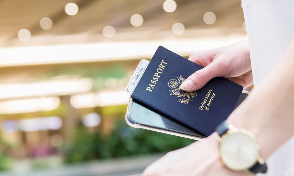 Can You Bring Fruit Through Airport Security? A Friendly Guide 4 Can You Bring Fruit Through Airport Security? A Friendly Guide 3