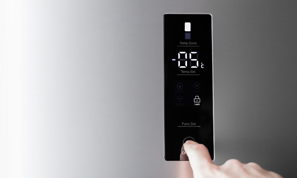 LG Ice Maker Not Making Ice? Fix It in 4 Steps 7 LG Ice Maker Not Making Ice? Fix It in 4 Steps 3