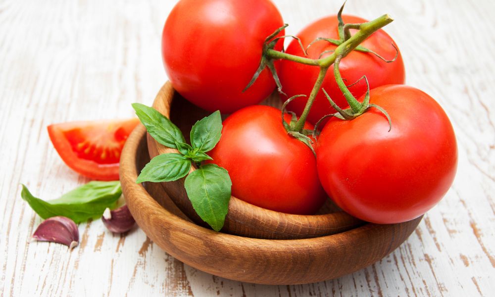 Tomatoes About to Go Bad? Discover How to Rescue and Transform Them! 2 what to do with tomatoes about to go bad