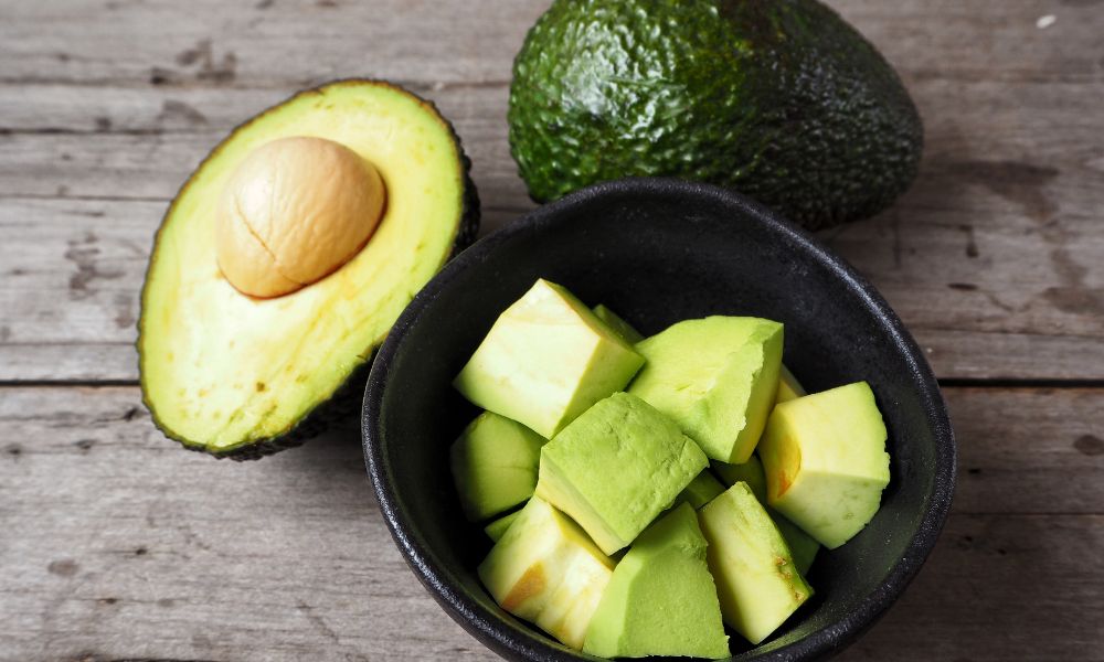 The Ultimate Guide to Storing Avocados: How Long Can You Keep Avocado in the Fridge? 3 The Ultimate Guide to Storing Avocados: How Long Can You Keep Avocado in the Fridge? 2