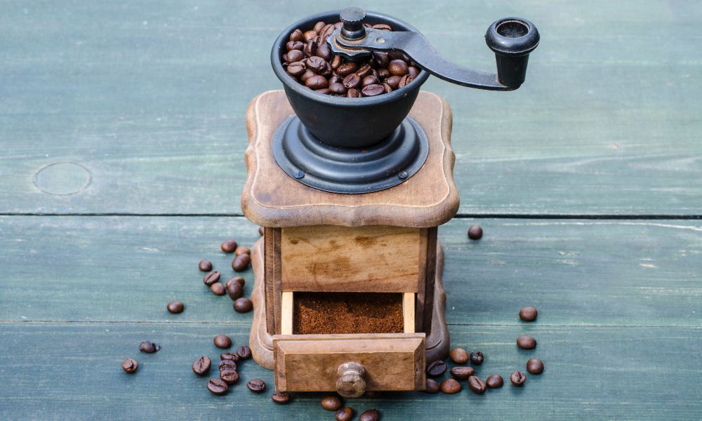 Mastering the Art of Long Black Coffee: Brew Guide and Tips 3 Mastering the Art of Long Black Coffee: Brew Guide and Tips 2