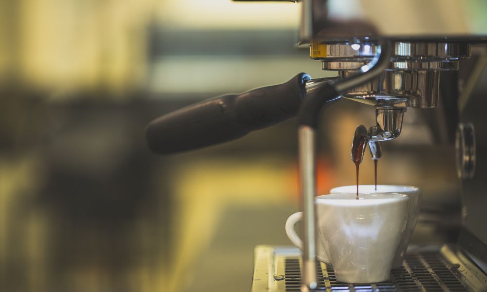 Mastering the Art of Long Black Coffee: Brew Guide and Tips 5 Mastering the Art of Long Black Coffee: Brew Guide and Tips 4