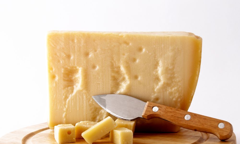 <strong>Exploring Delicious Substitutes for Pecorino Cheese</strong> 4 <strong>Exploring Delicious Substitutes for Pecorino Cheese</strong> 2