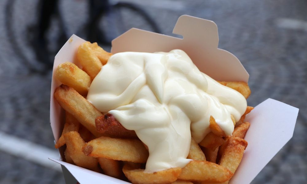 <strong>Definitive Comparison: Mayo vs. Miracle Whip – Which is Healthier?</strong> 2 <strong>Definitive Comparison: Mayo vs. Miracle Whip – Which is Healthier?</strong> 1