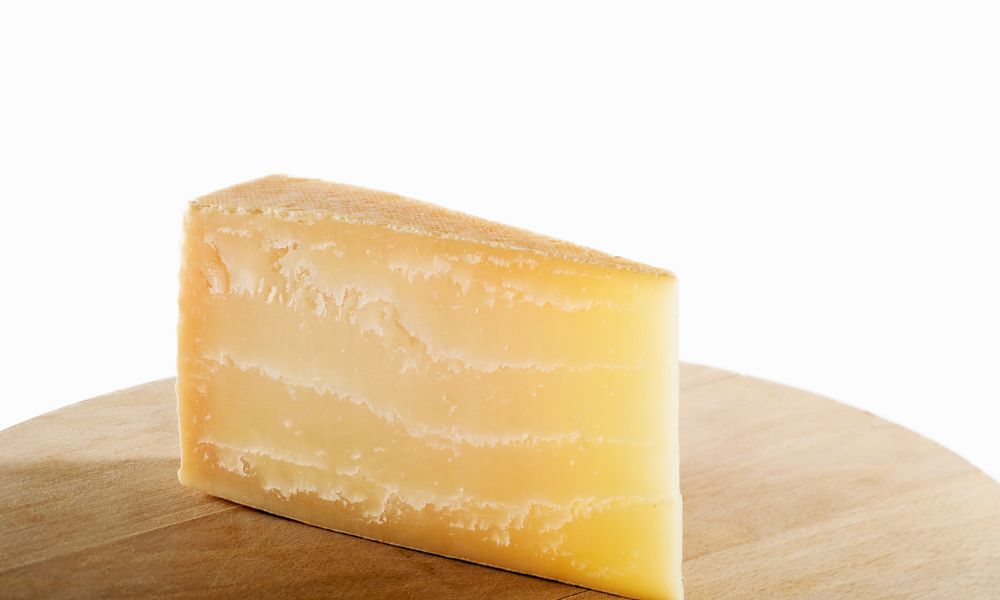 <strong>Exploring Delicious Substitutes for Pecorino Cheese</strong> 6 <strong>Exploring Delicious Substitutes for Pecorino Cheese</strong> 4