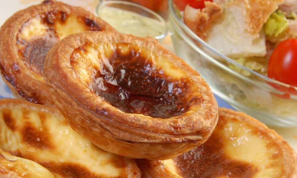Authentic Portuguese Egg Tarts: A Step-by-Step Guide and Tips for the Perfect Pastry 4 Authentic Portuguese Egg Tarts: A Step-by-Step Guide and Tips for the Perfect Pastry 2