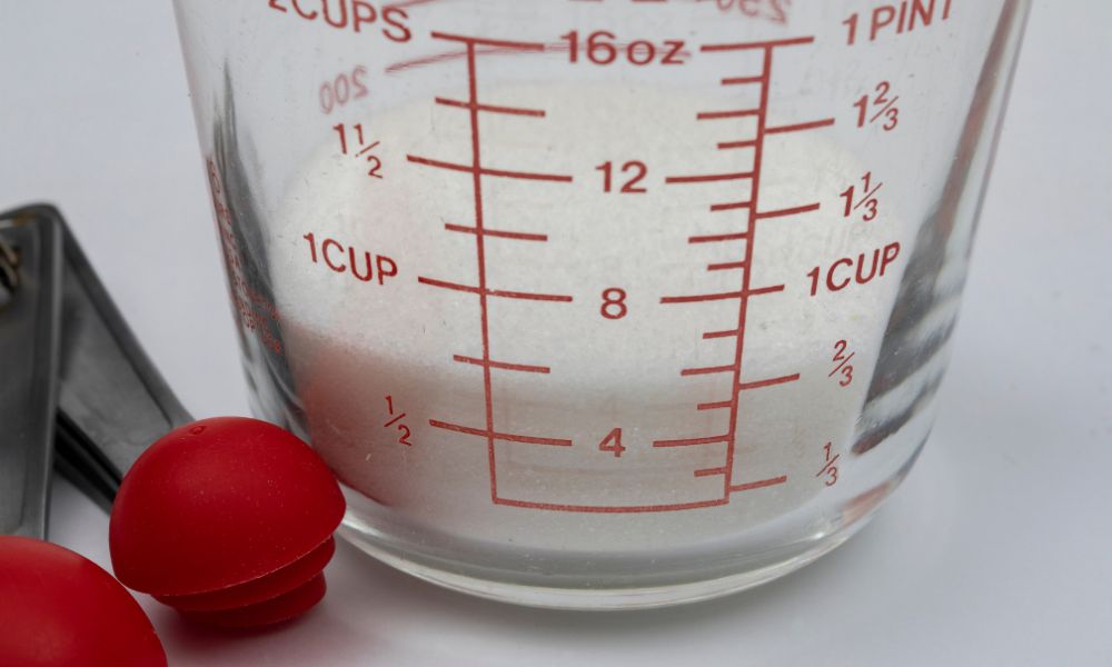 How Many Tablespoons in a Cup? (+Fast Calculator) 2