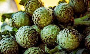 How long do Artichokes last in the fridge or freezer