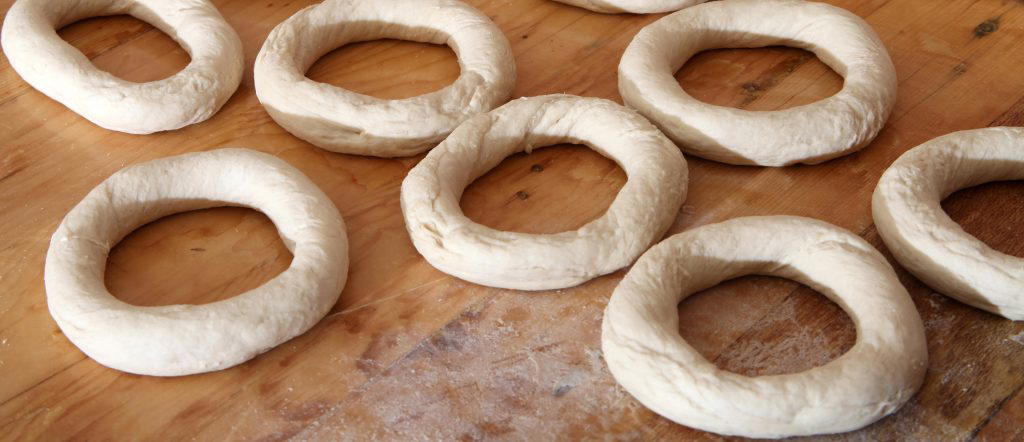 How Many Calories in Bagel with Cream Cheese 4 How Many Calories in Bagel with Cream Cheese 2